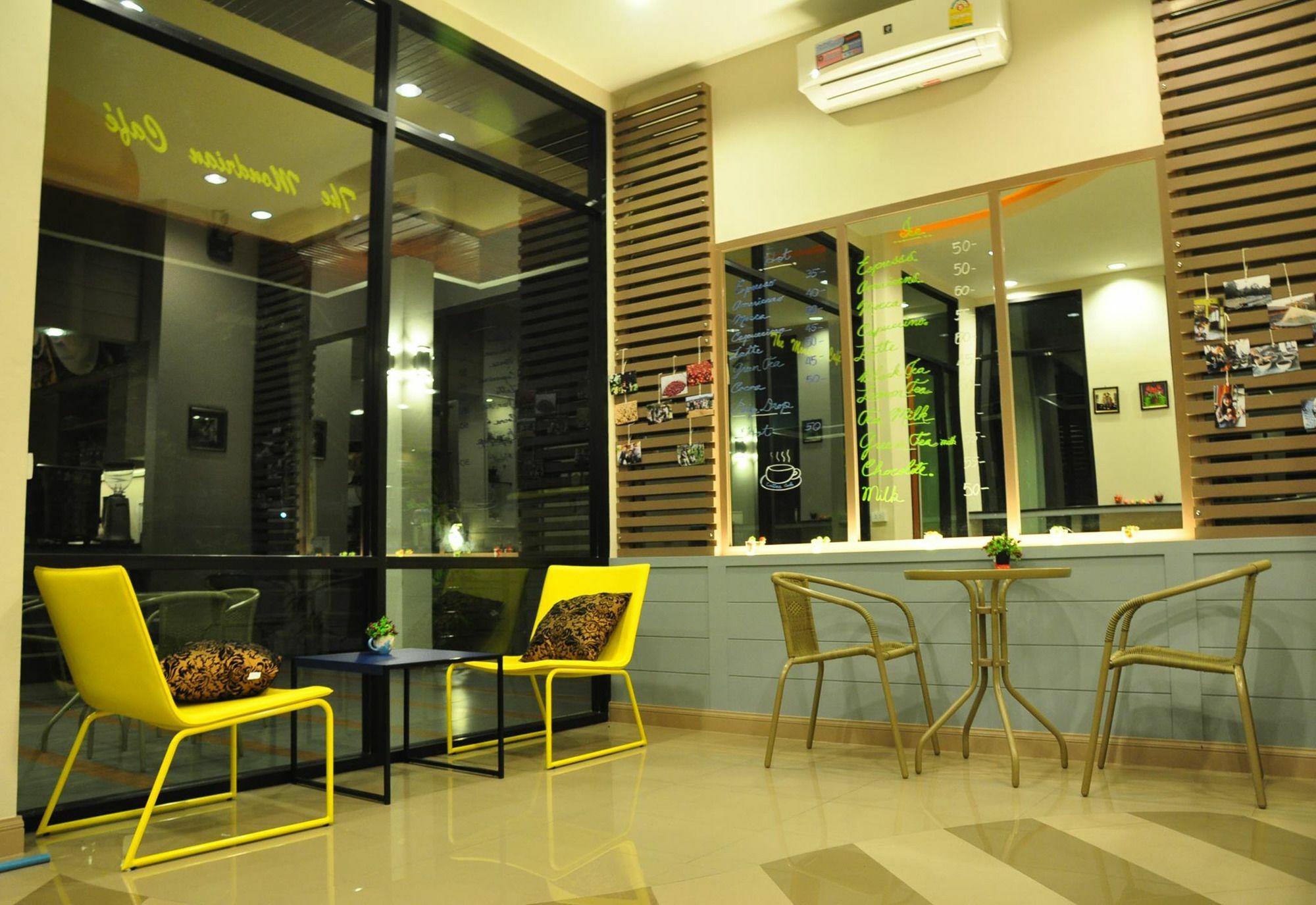 The Mondrian Khon Kaen Apartment Exteriér fotografie